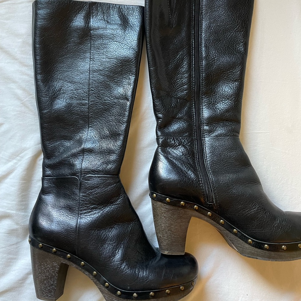 Black leather knee high boot-Gianni Bini-Size 8.5